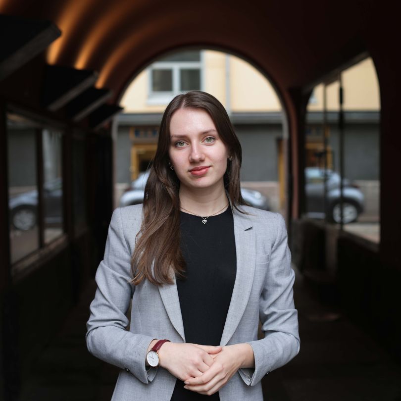 Julia Ståhle är kandidat i Nylands valkrets